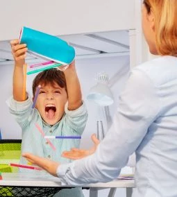 Házi-háború! Indulatok a leckeírás körül